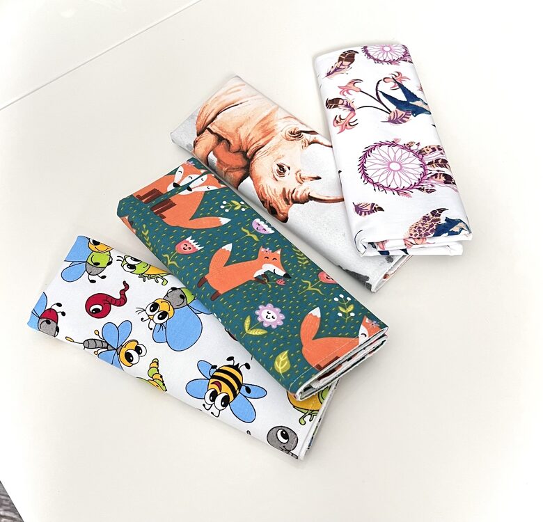 50x70 cm Mitrumnecaurlaidīgs paladziņš mazuļa aprūpei-neitrālie