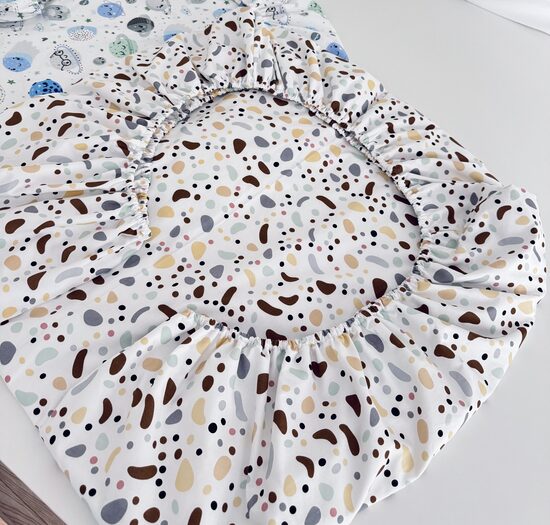 Mitrumnecaurlaidīgs palags ar kokvilnas pārklājumu un gumiju 