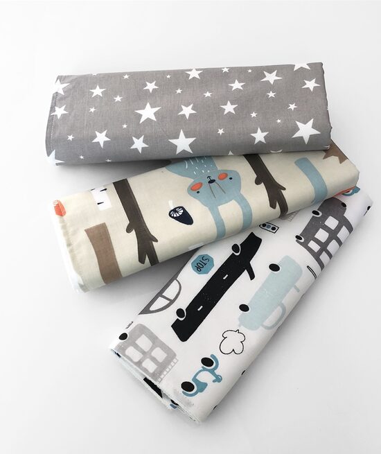 50x70 cm Mitrumnecaurlaidīgs paladziņš mazuļa aprūpei-puisītim