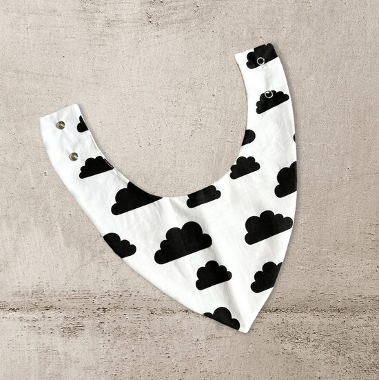 Mitrumnecaurlaidīga lacīte-neitrālie dizaini